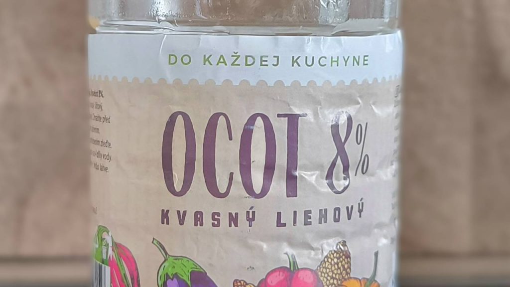 Toto je dôvod, prečo mnohí ľudia začiatkom jesene striekajú svoju terasu octom! A mal by si to zvážiť aj ty