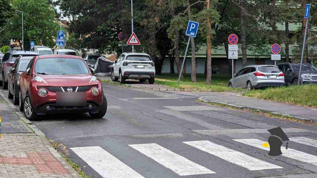parkovanie pred prechodom_3