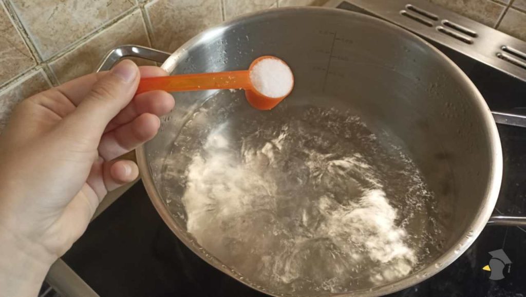 Prečo nám soľ tak chutí a prečo bez nej jedlo stráca chuť. Toto je dôvod, prečo ju ľudia tak milujú