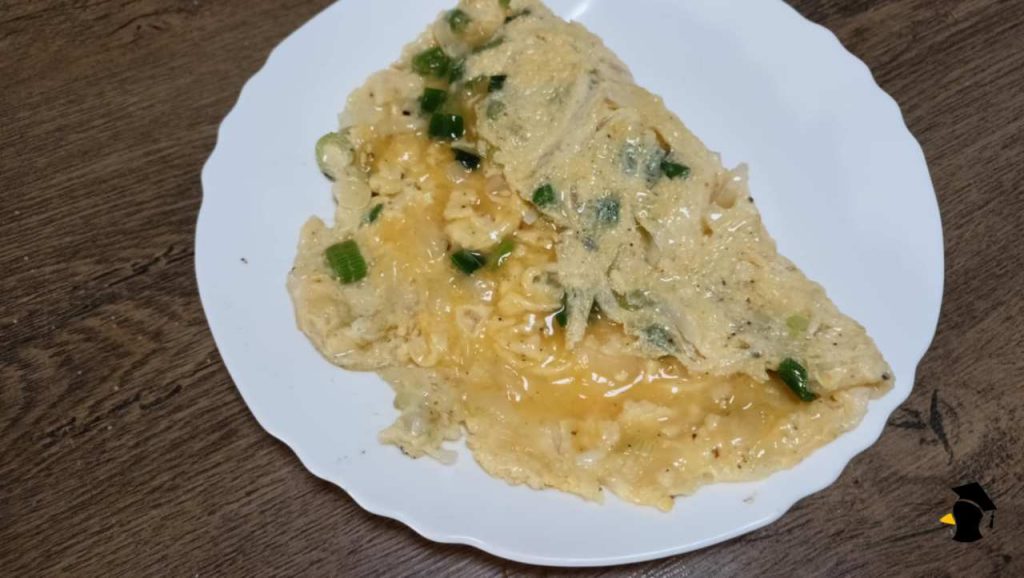 Vajcia sa ti už nikdy neprilepia na panvicu! Stačí ti na to bežná prísada, ktorú určite máš v kuchyni