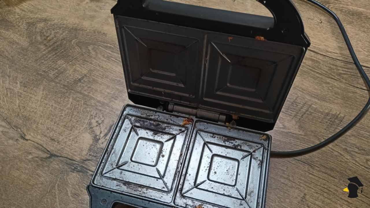 toaster špinavý
