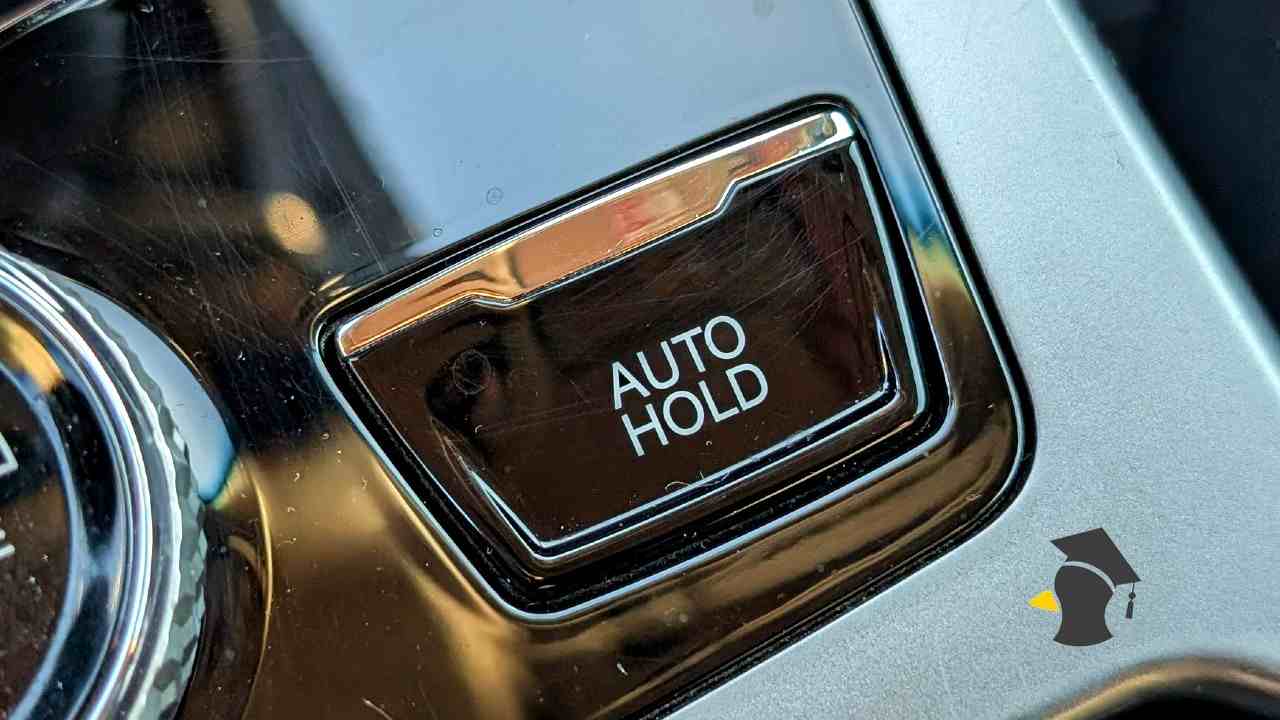 funkcia auto hold v aute_2