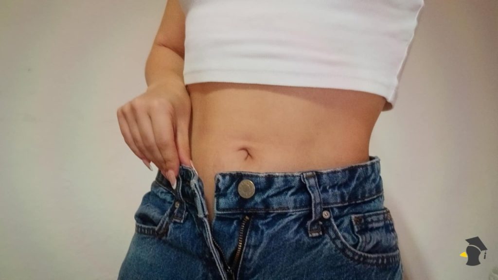 Kúpila si si rifle a sú ti malé? Tento trik ich roztiahne presne na tvoju postavu