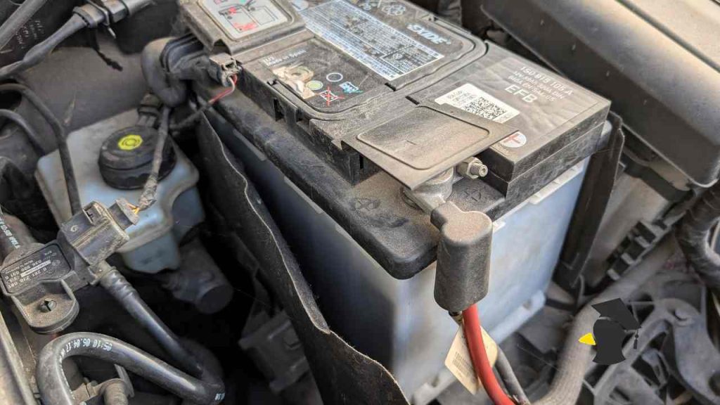 Mechanik prezradil, ako spoznáš, že ti odchádza autobatéria. Tieto varovné signály väčšina vodičov ignoruje