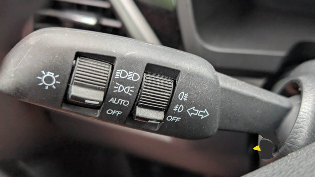 Vieš, kedy môžeš zapnúť hmlovky podľa zákona a kedy nimi len zbytočne oslepuješ ostatných