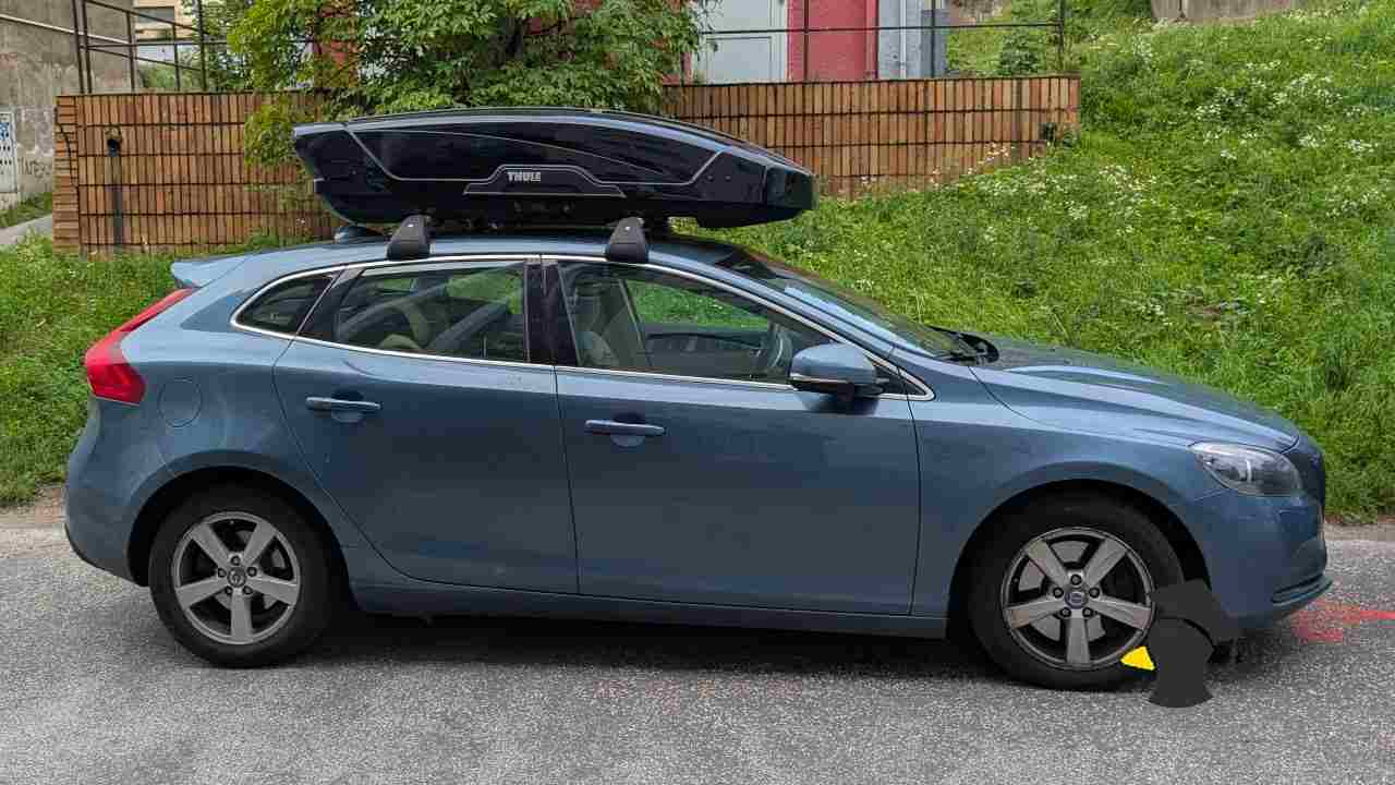 auto stresny nosic_2.jpg