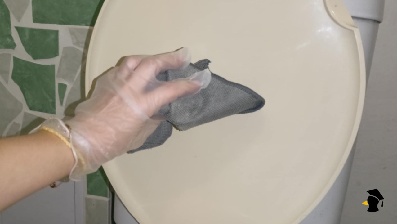 čistenie toaletnej misy