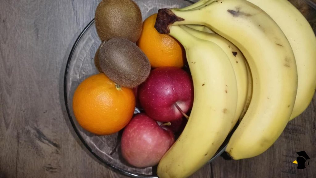 Toto ovocie má v zime viac vitamínu C než pomaranč. Väčšina ľudí po ňom nesiahne, a pritom je najzdravšie