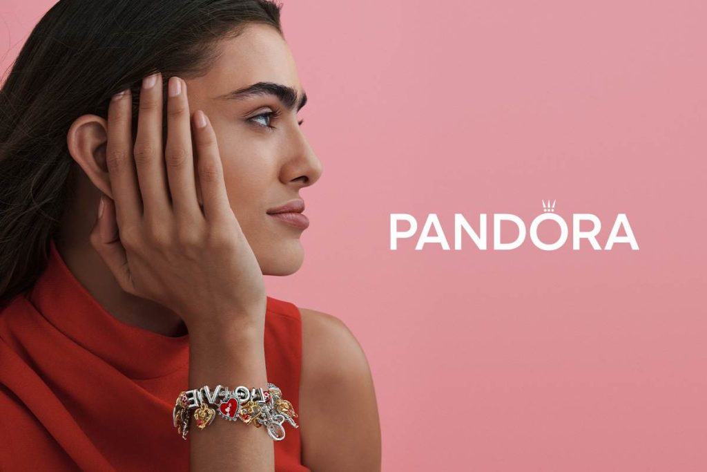 Prečo je značka PANDORA taká populárna? Príbeh, ktorý stojí za ikonickými náramkami
