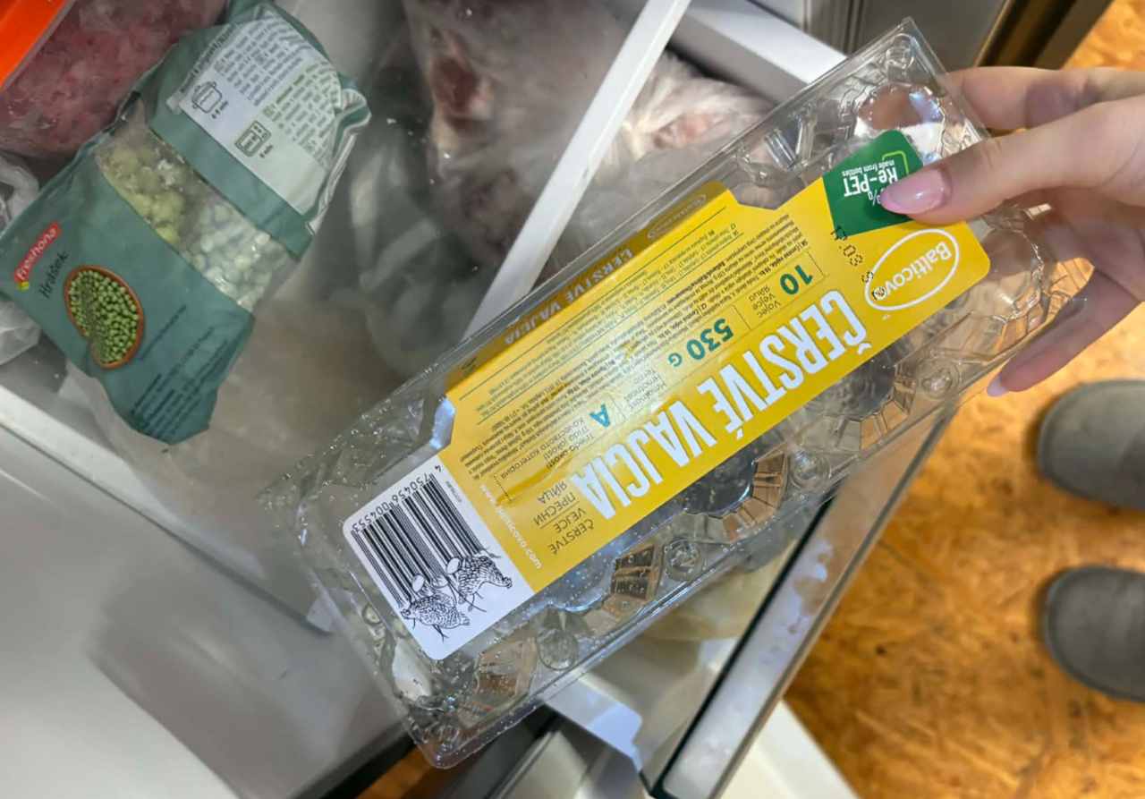 ľad, mraznička, vajíčka