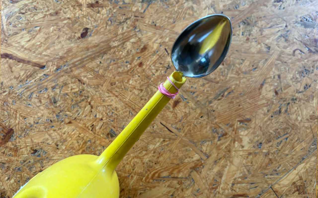 polievanie, kanvica, lyžic