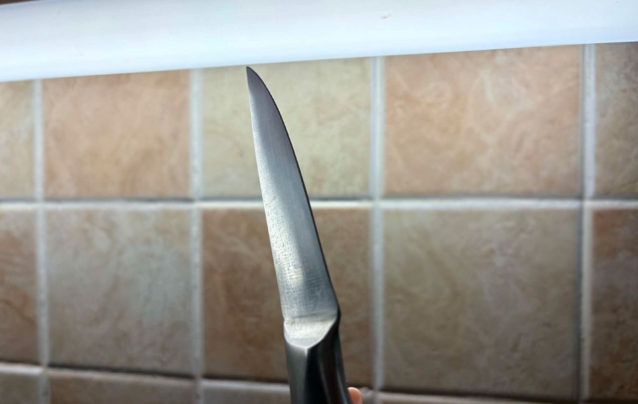 nôž