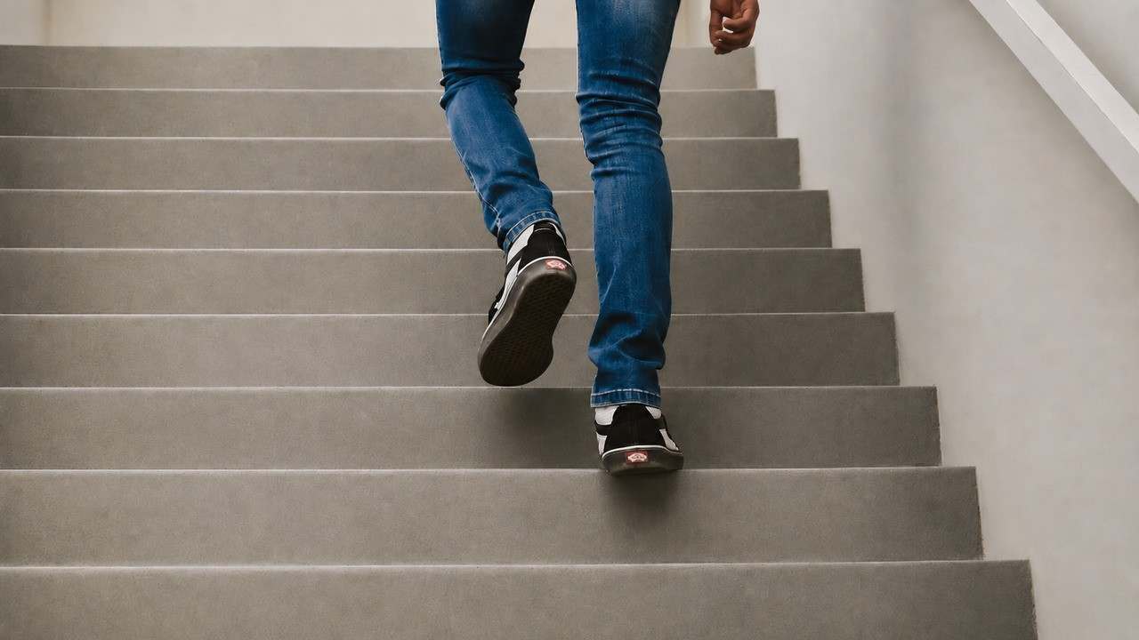 Chodenie po schodoch môže výrazne pomôcť srdcu. Veľká štúdia ukázala prekvapivý rozdiel v riziku smrti