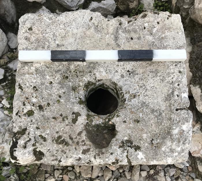 Stredoveka toaleta_titulka