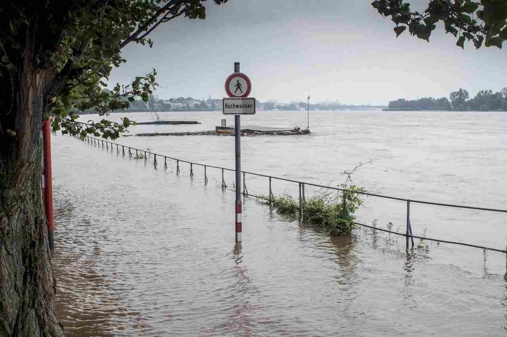 storocna voda zaplavy