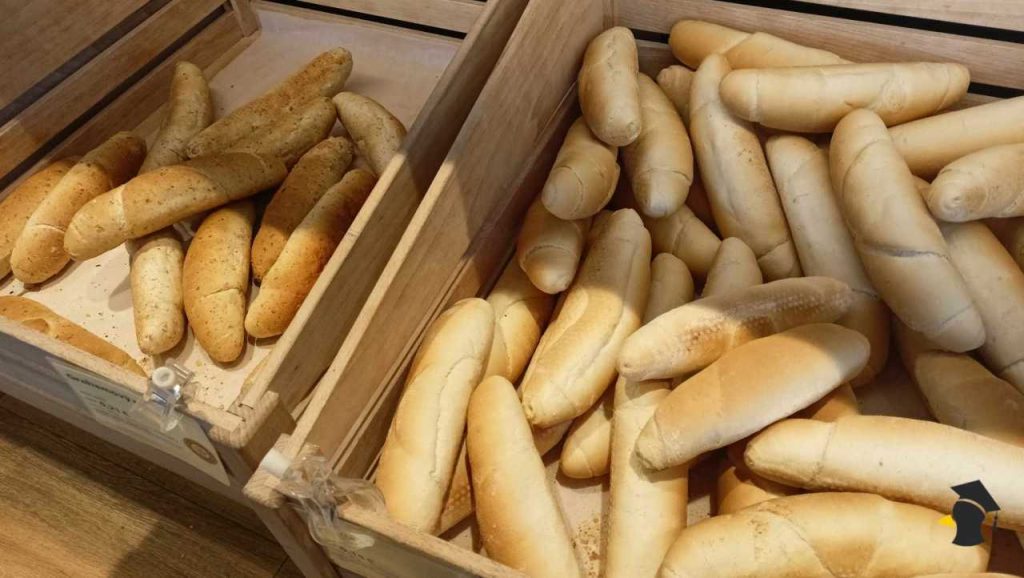 rožky z pekarne a supermarketu