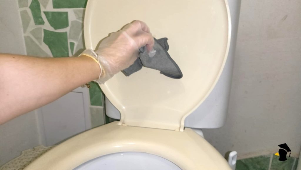 čistenie toaletnej misy
