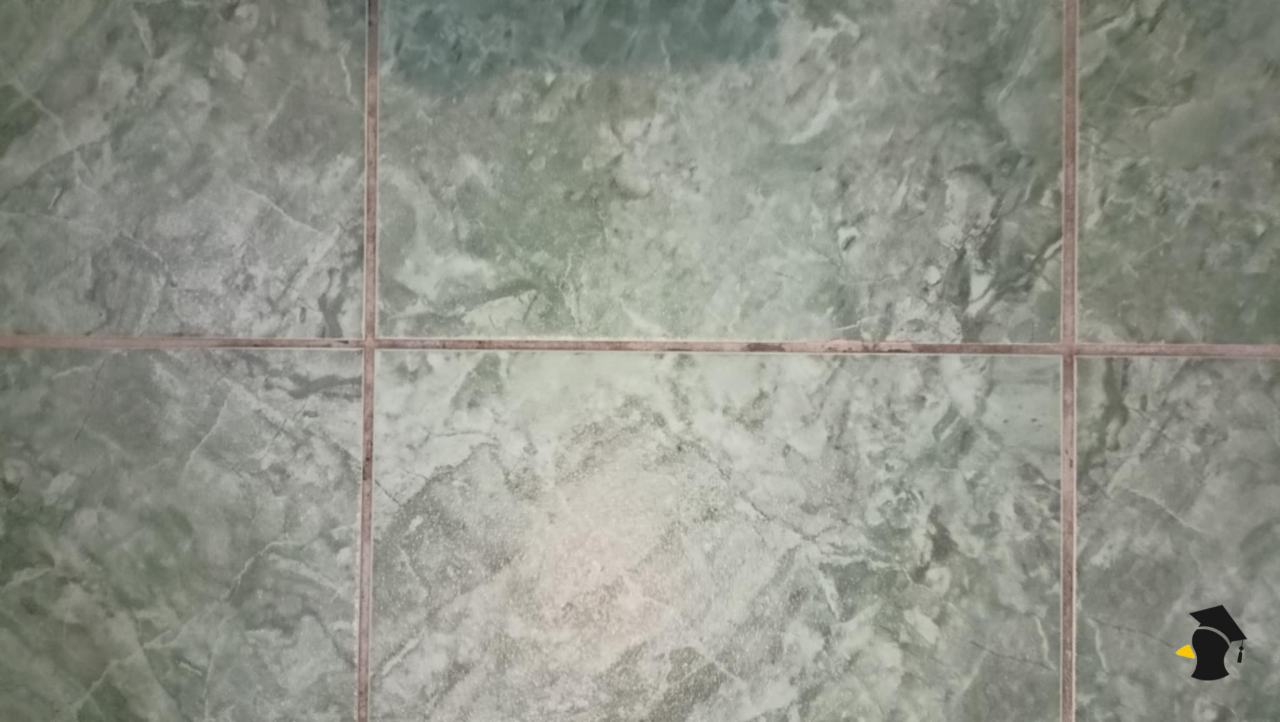 škáry, dlaždice