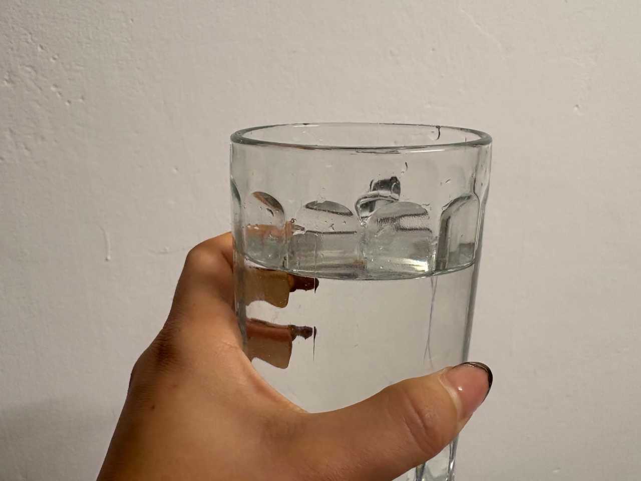 pitie vody, voda,